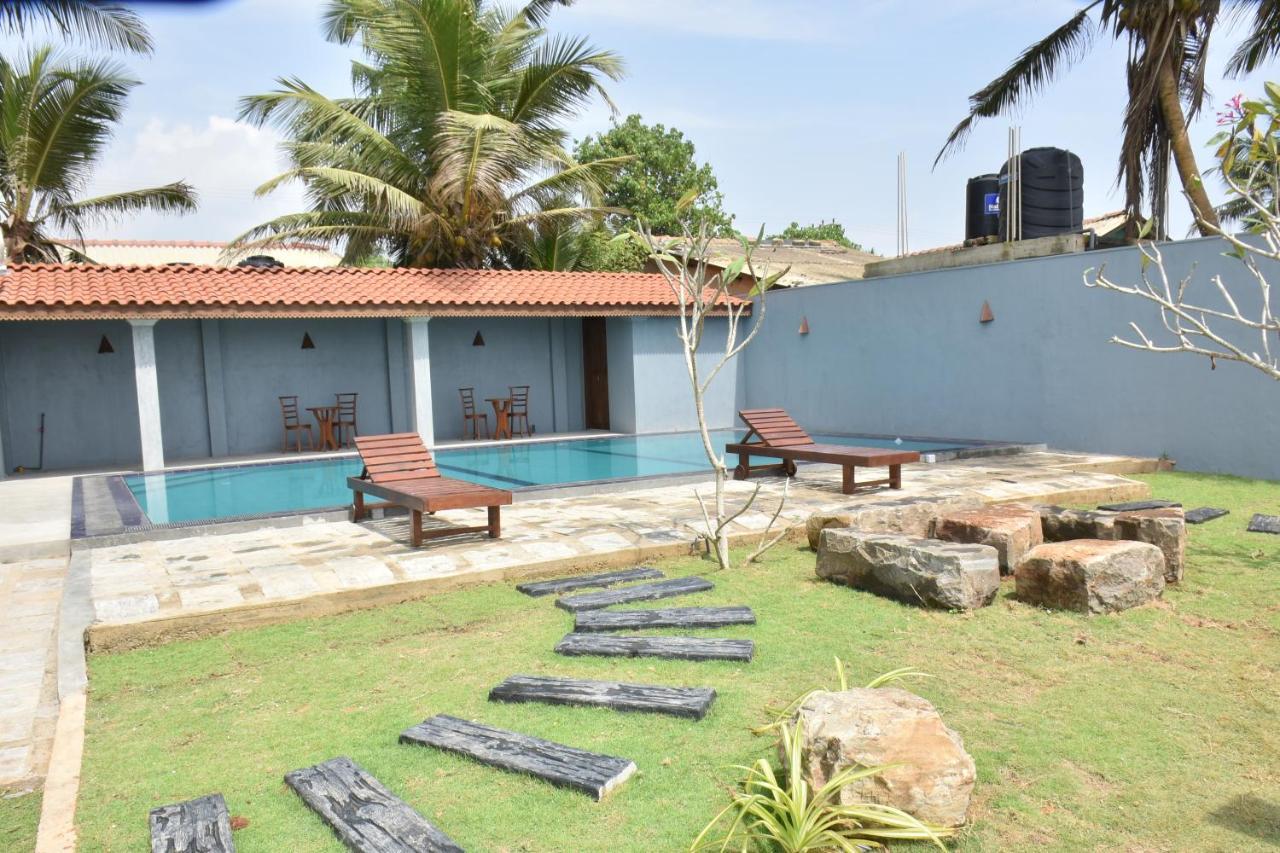 Arrow Beach Resort Boossa Екстер'єр фото